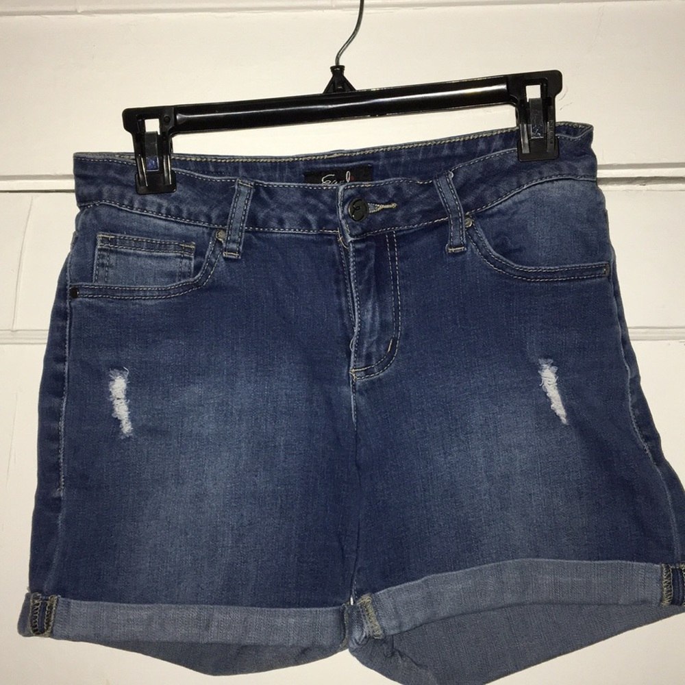 fitted shorts